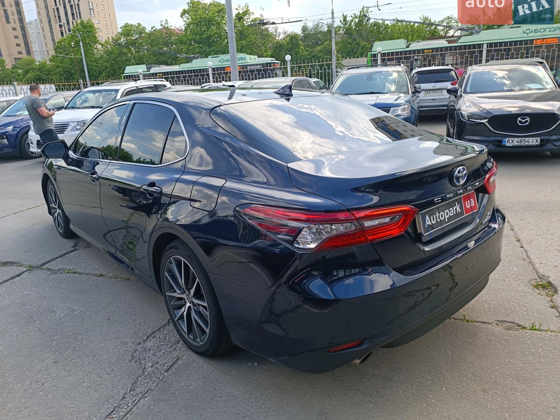 2021 Toyota Camry - мініатюра 5