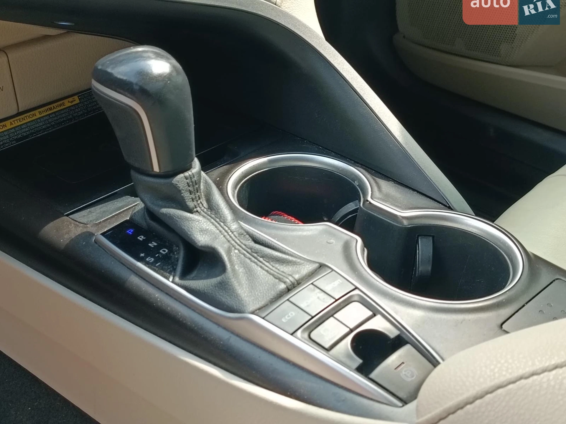 2021 Toyota Camry - мініатюра 18