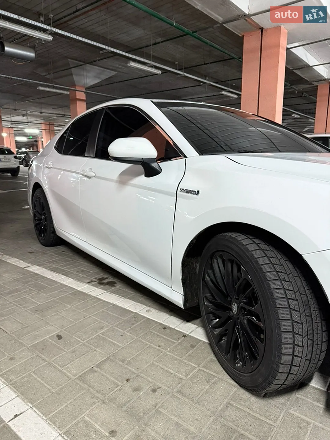 2019 Toyota Camry - мініатюра 3