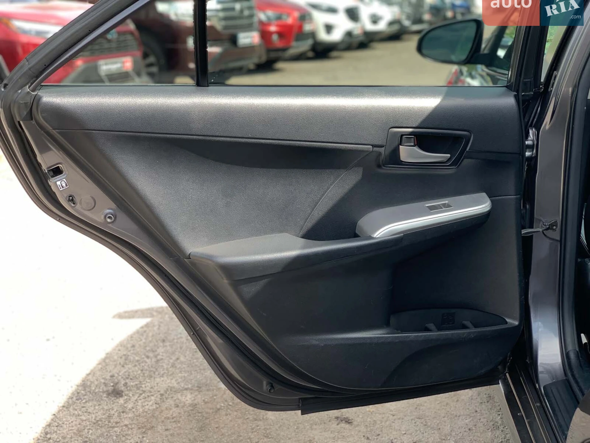 2014 Toyota Camry - мініатюра 24