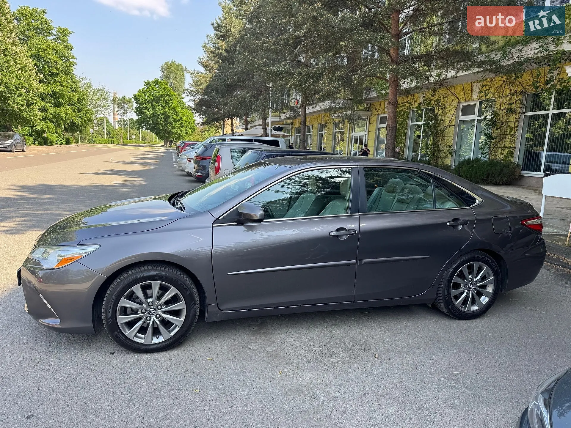 2016 Toyota Camry - мініатюра 4