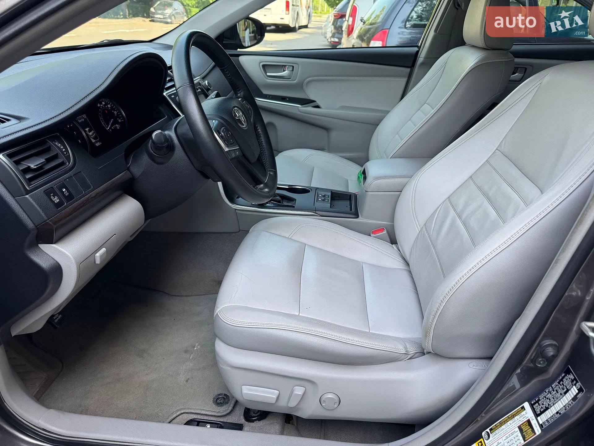 2016 Toyota Camry - мініатюра 14