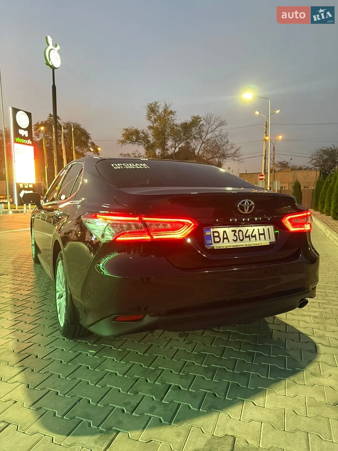 2018 Toyota Camry - мініатюра 7