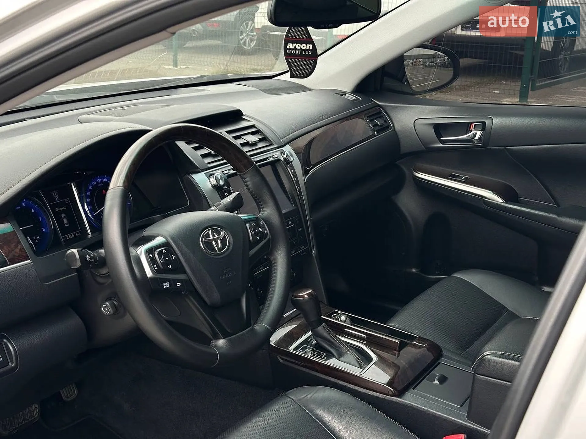 2017 Toyota Camry - мініатюра 10