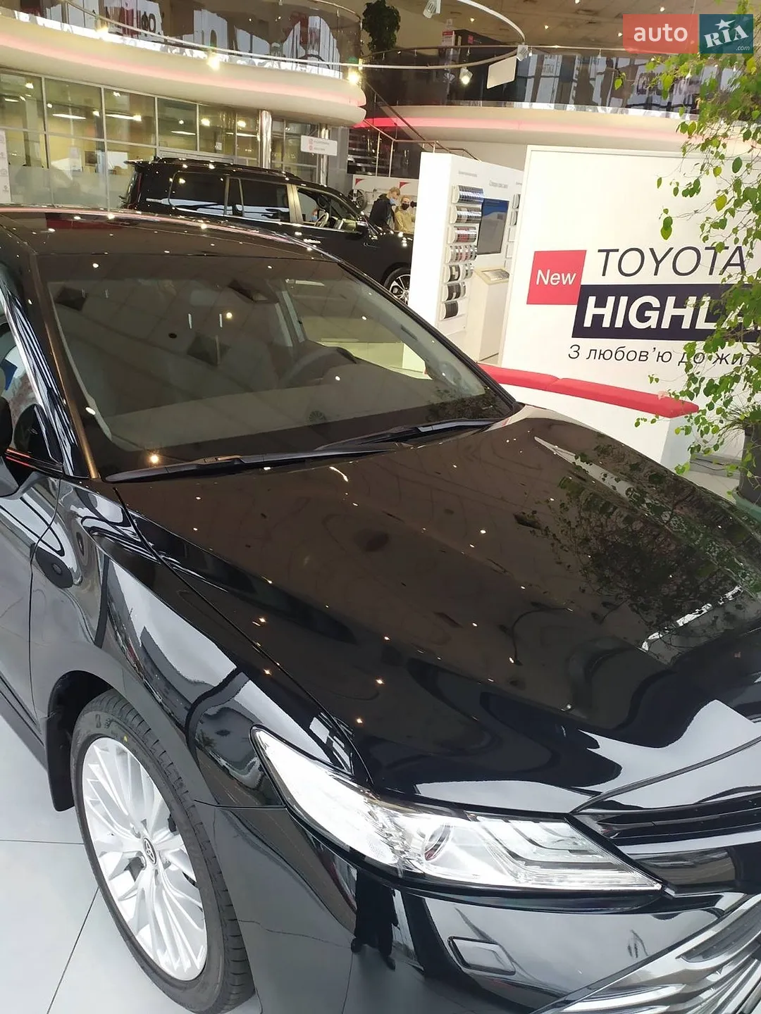 2020 Toyota Camry - мініатюра 2