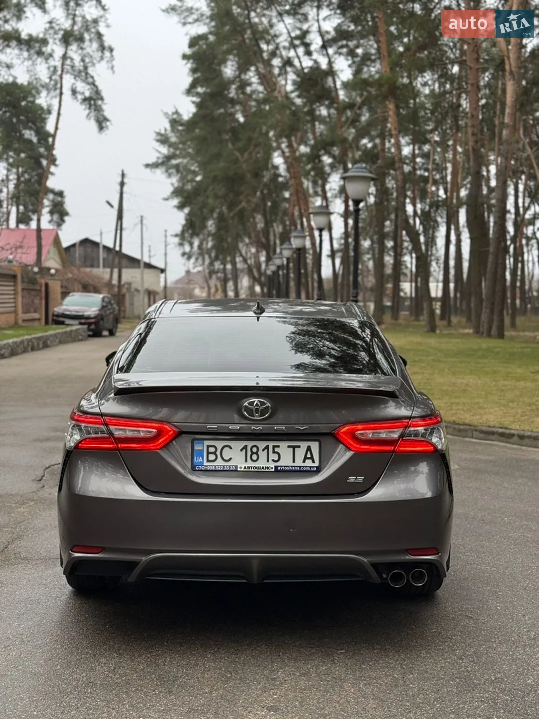 2018 Toyota Camry - мініатюра 17