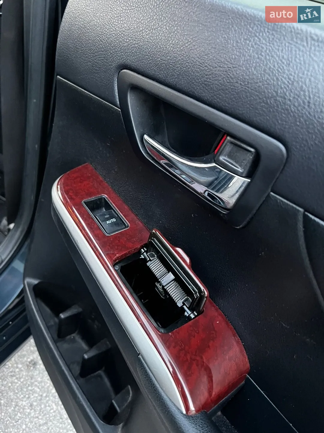 2011 Toyota Camry - мініатюра 32