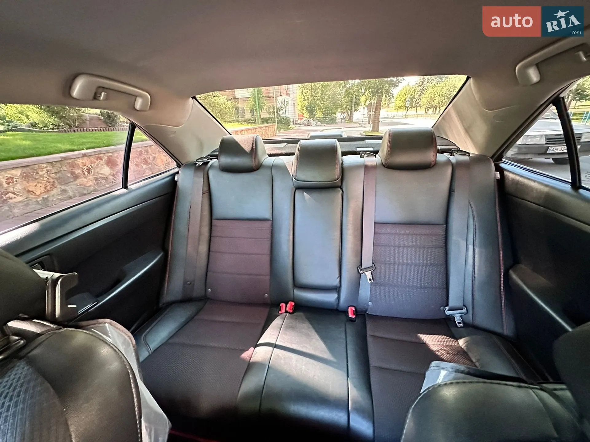 2017 Toyota Camry - мініатюра 27