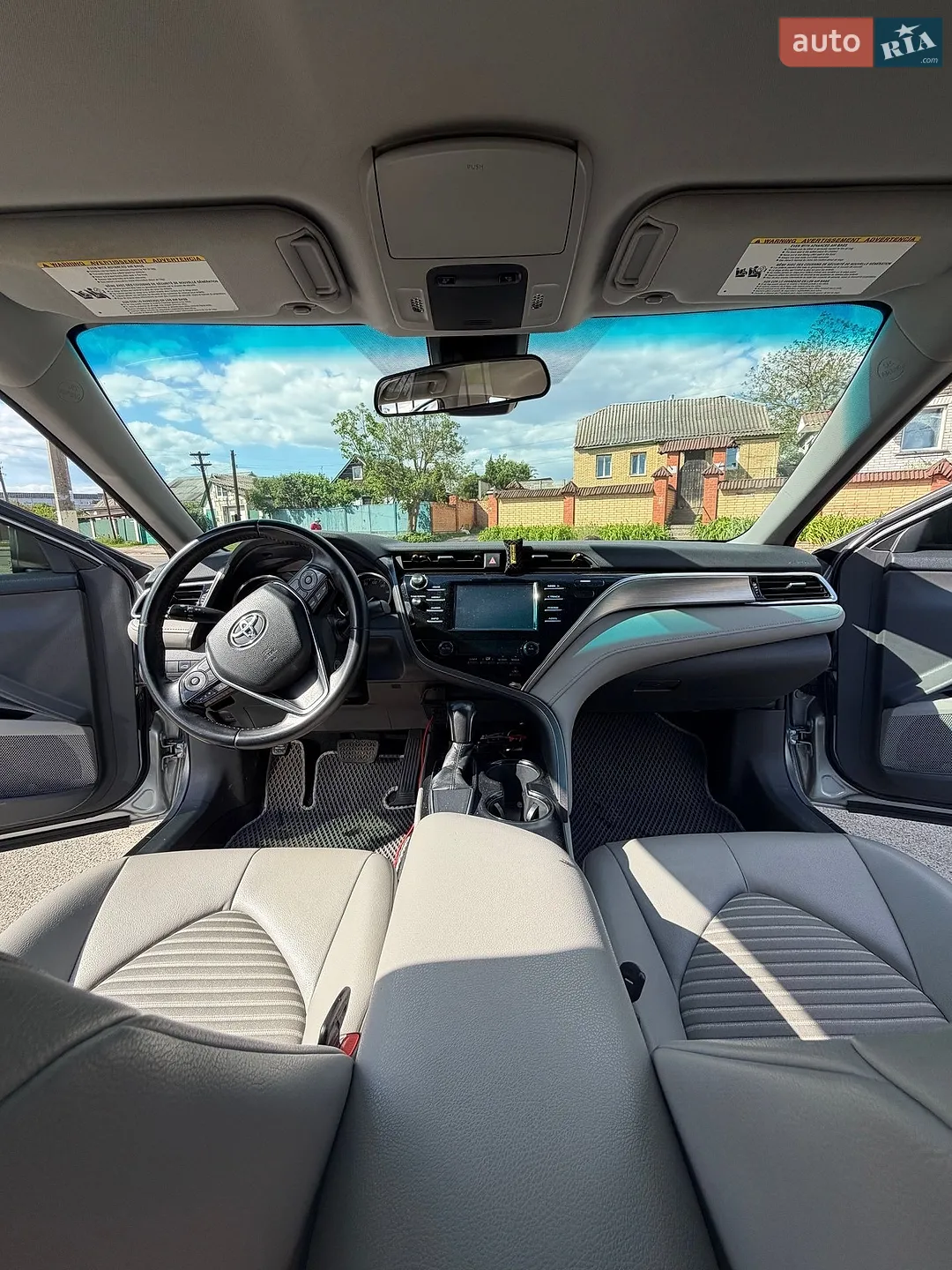 2017 Toyota Camry - мініатюра 16