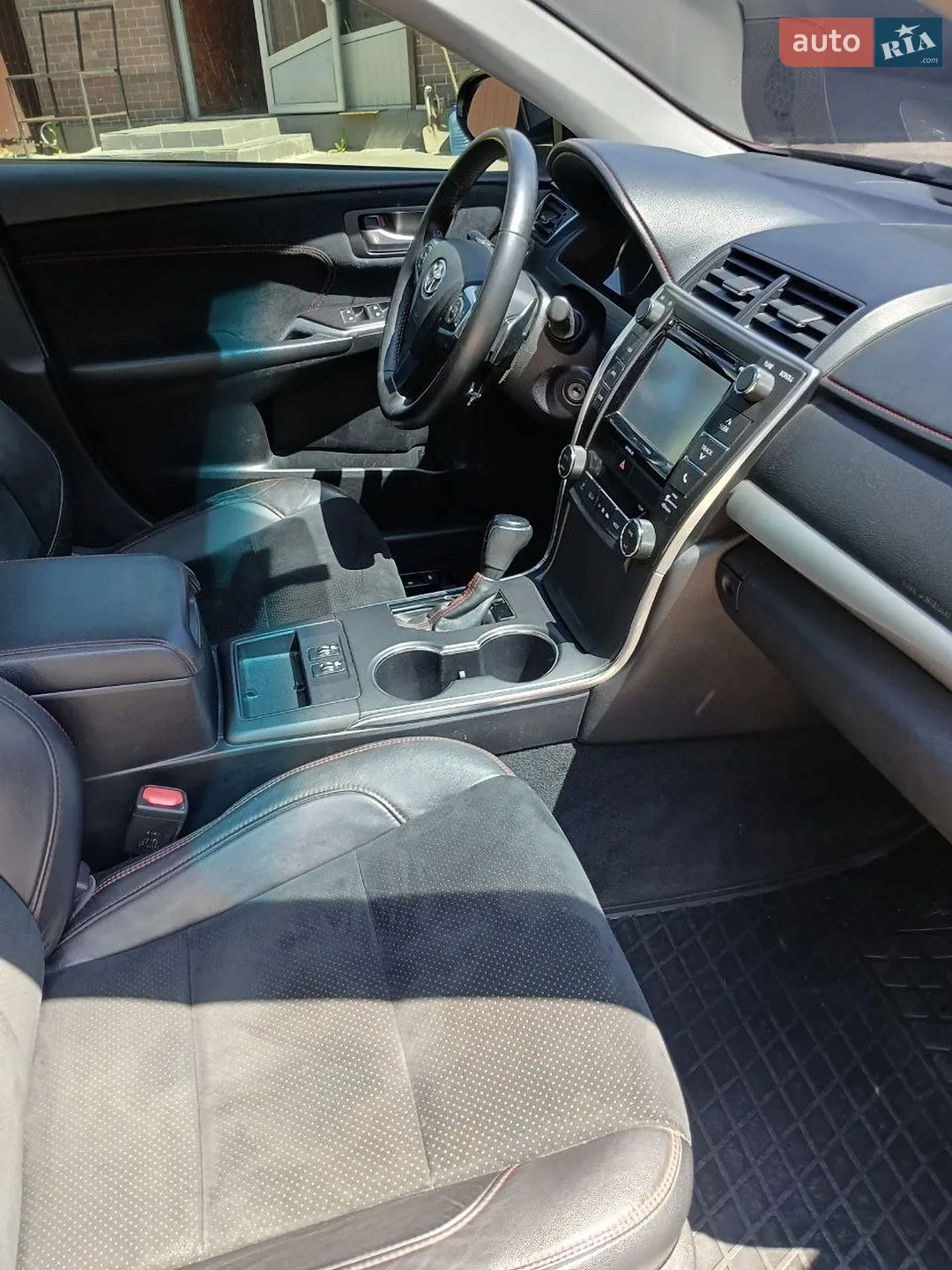 2015 Toyota Camry - мініатюра 17