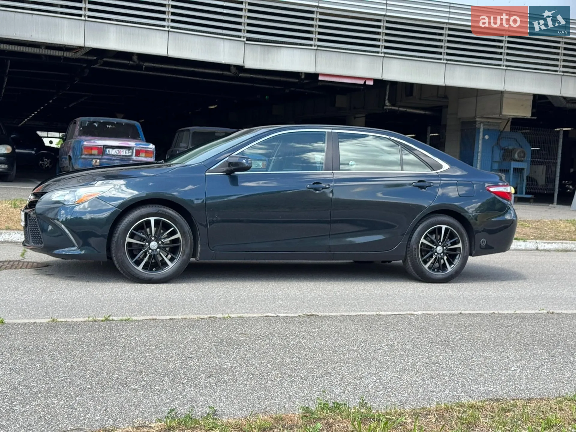 2016 Toyota Camry - мініатюра 6
