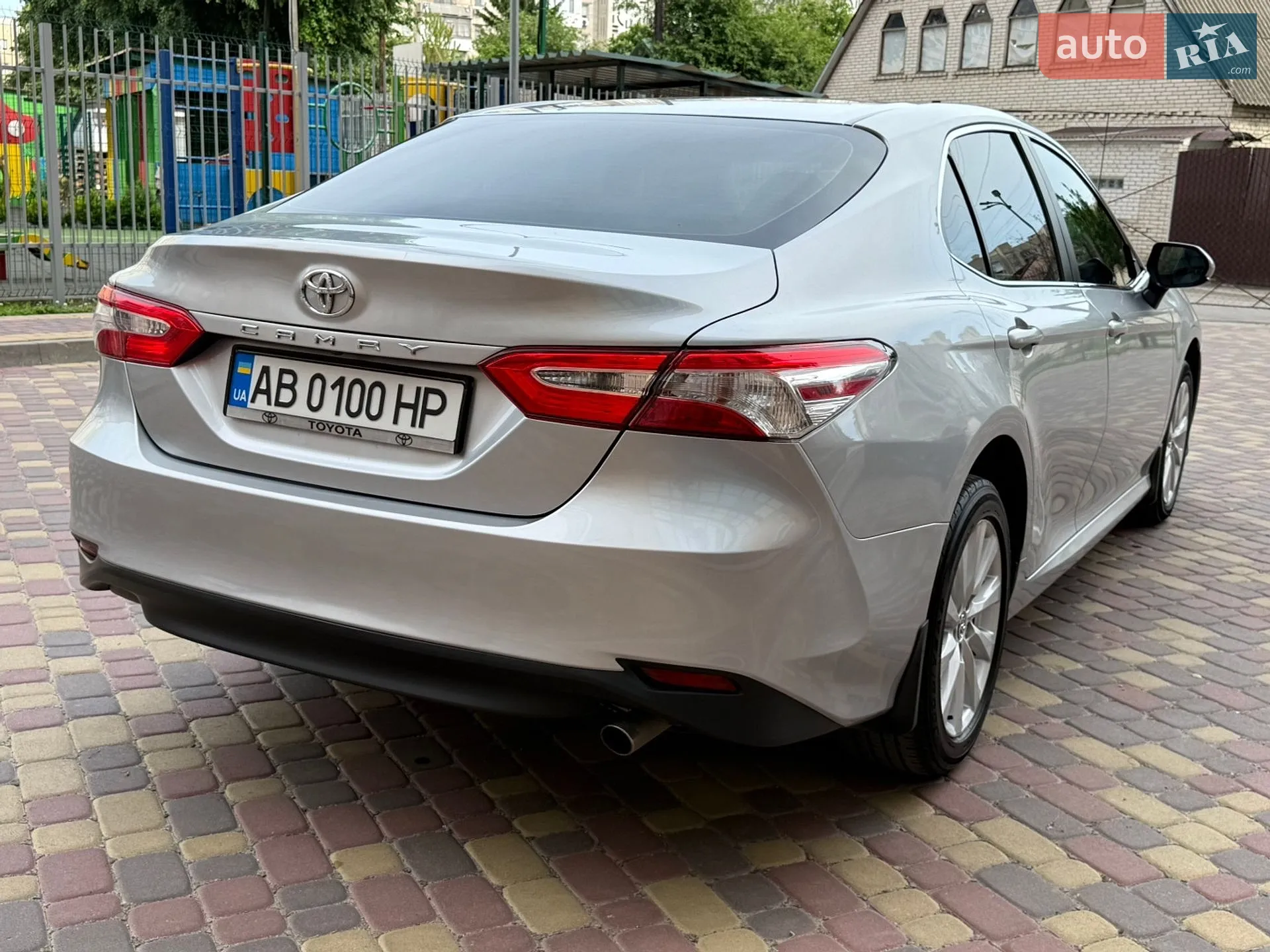 2018 Toyota Camry - мініатюра 9