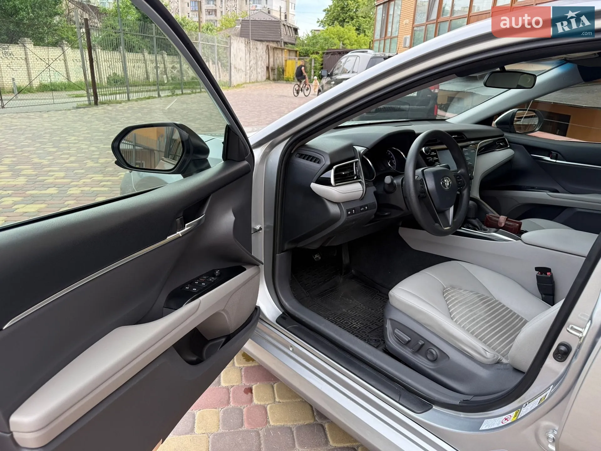 2018 Toyota Camry - мініатюра 26