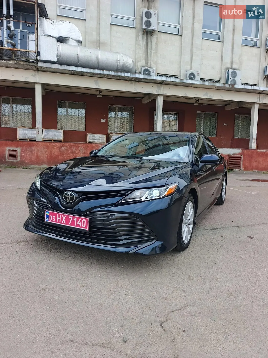 2018 Toyota Camry - мініатюра 3