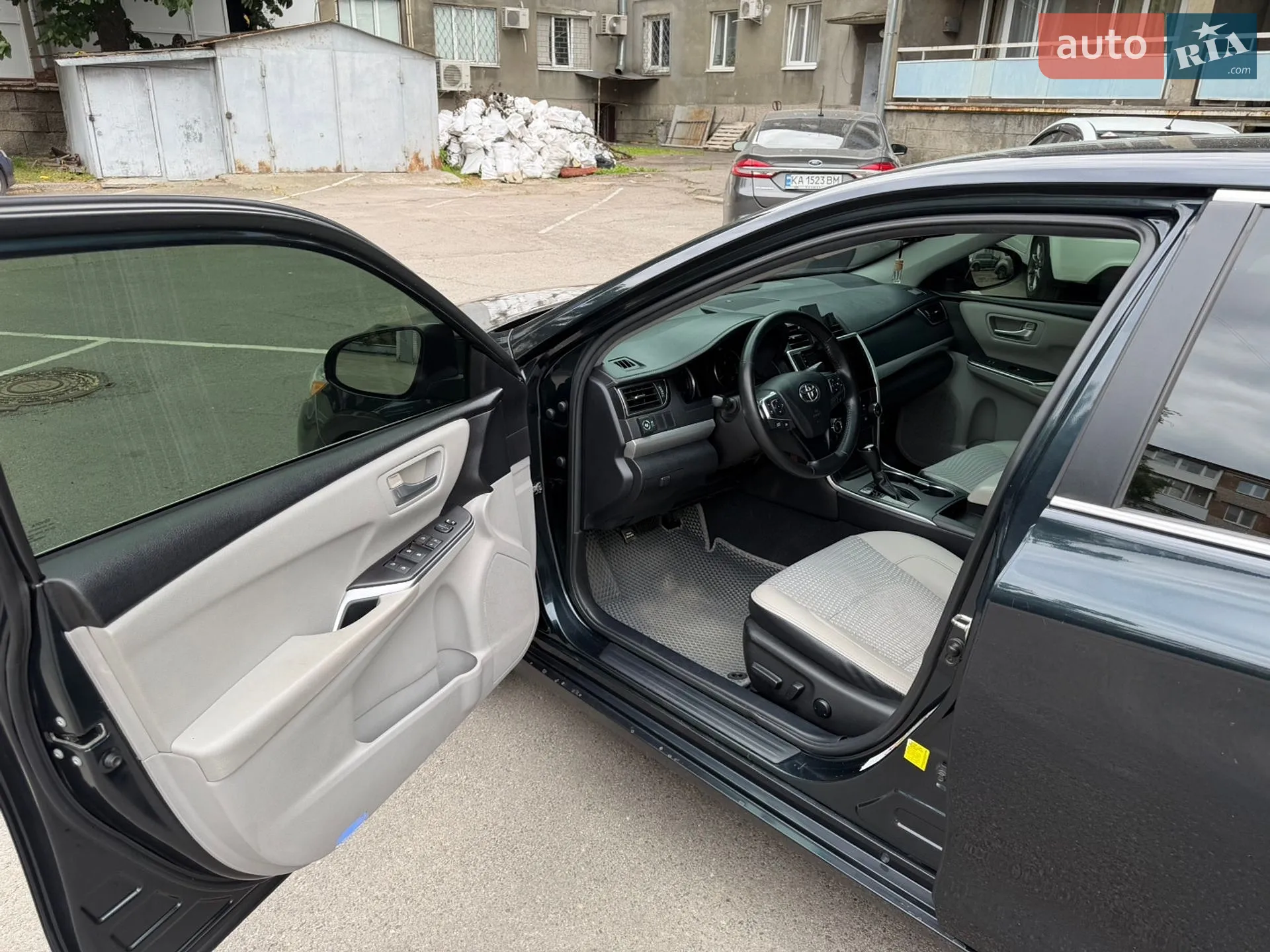 2015 Toyota Camry - мініатюра 10