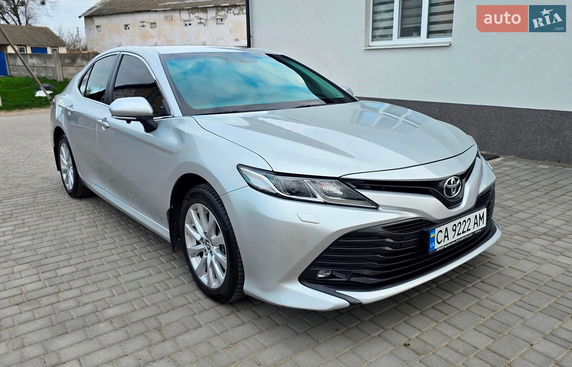 2017 Toyota Camry - мініатюра 2