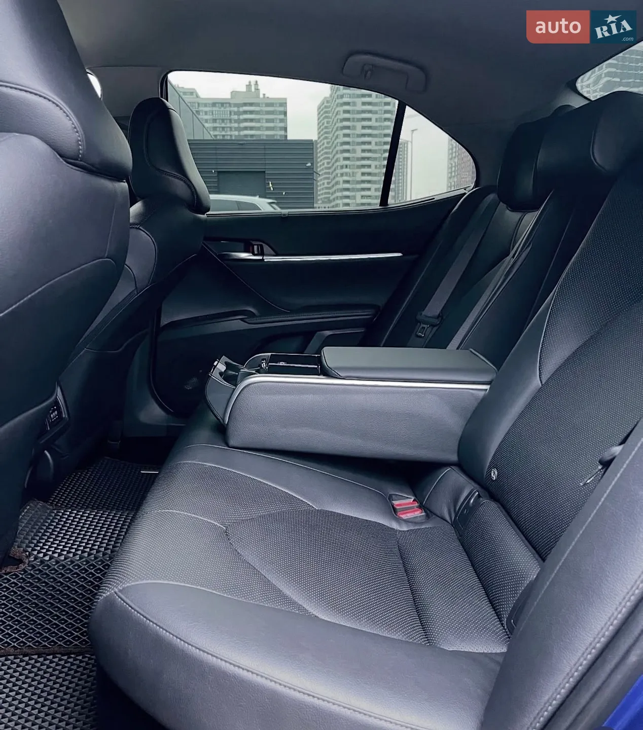 2021 Toyota Camry - мініатюра 9