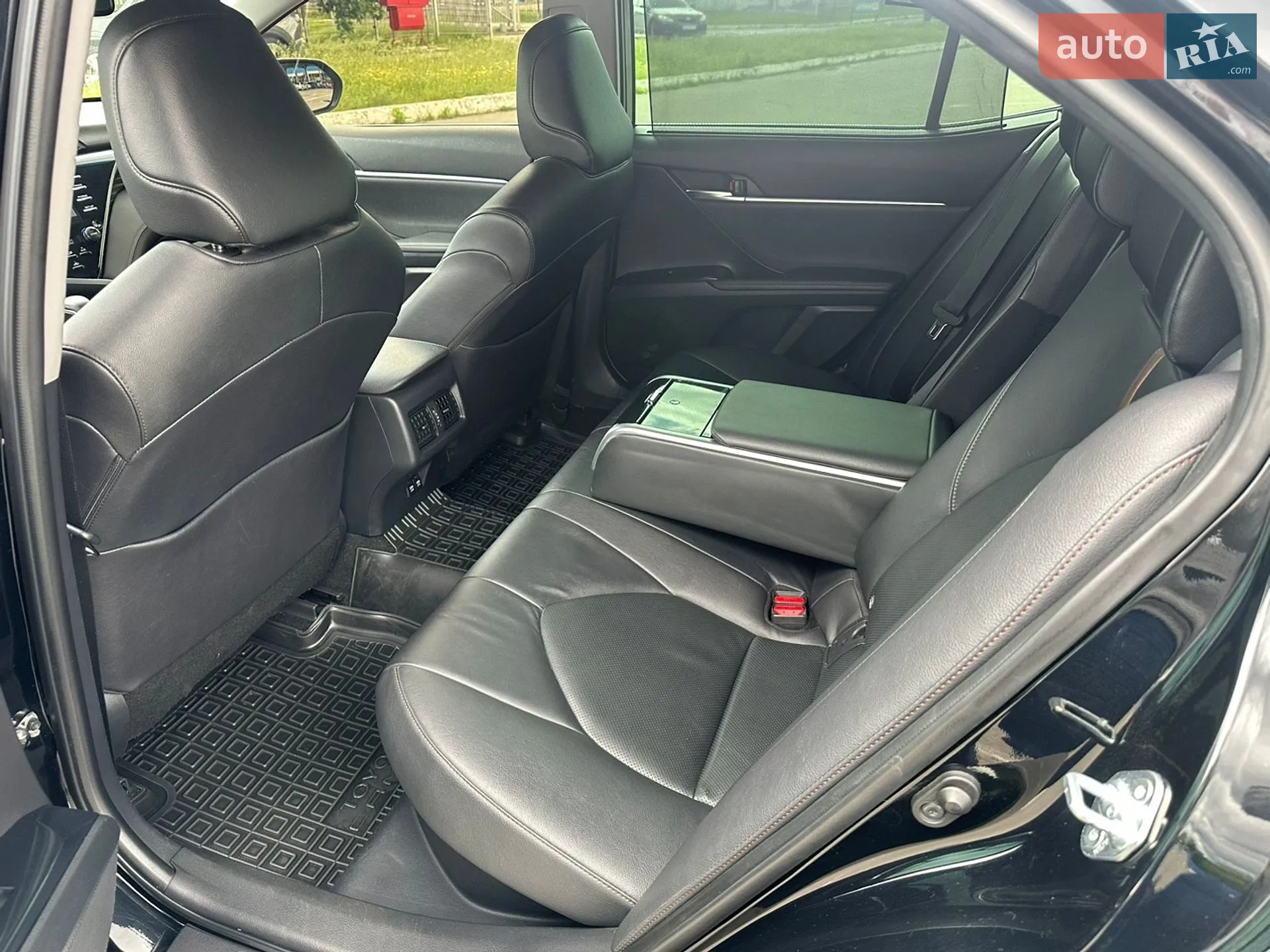 2019 Toyota Camry - мініатюра 38