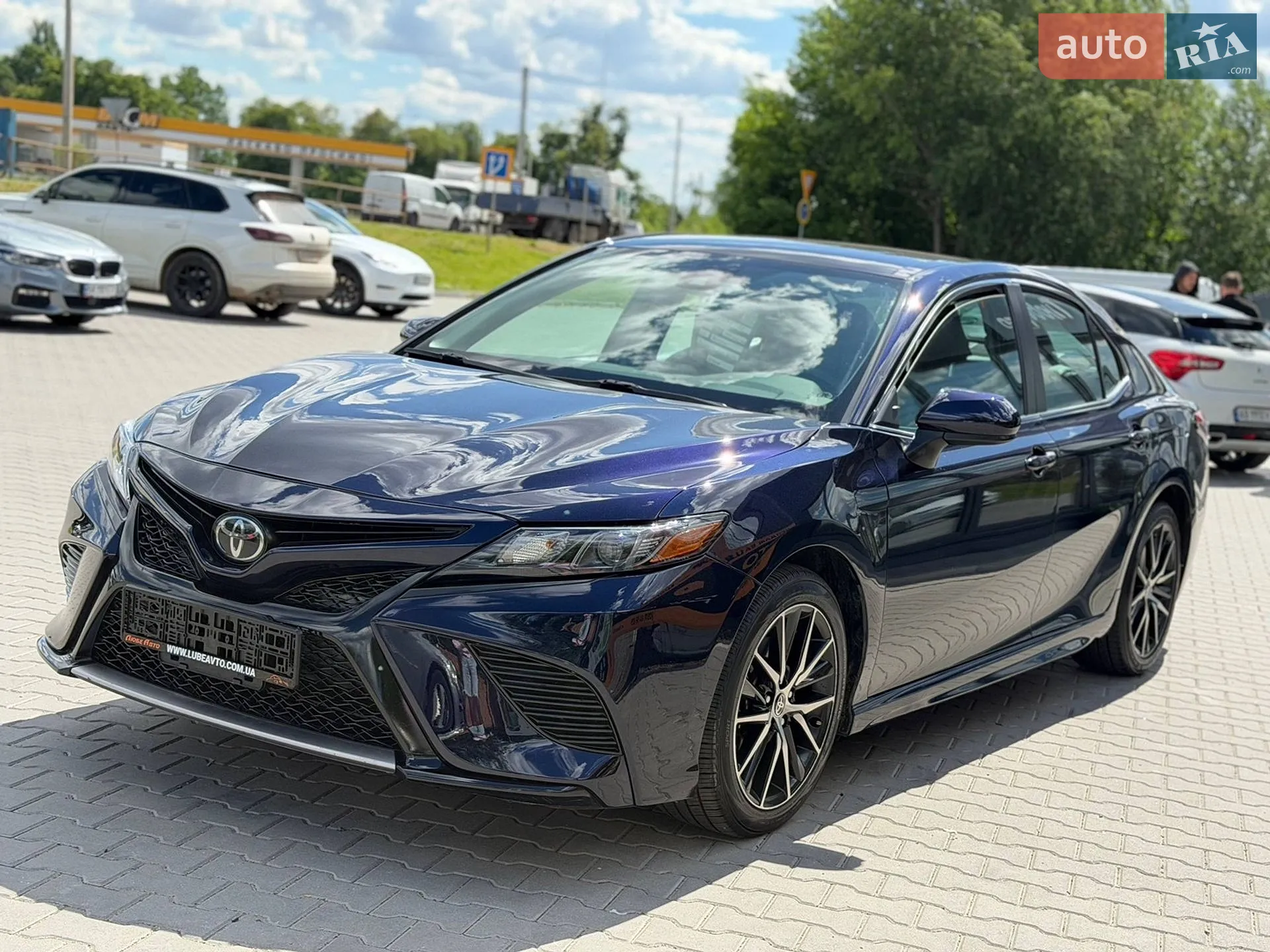 2021 Toyota Camry - мініатюра 2