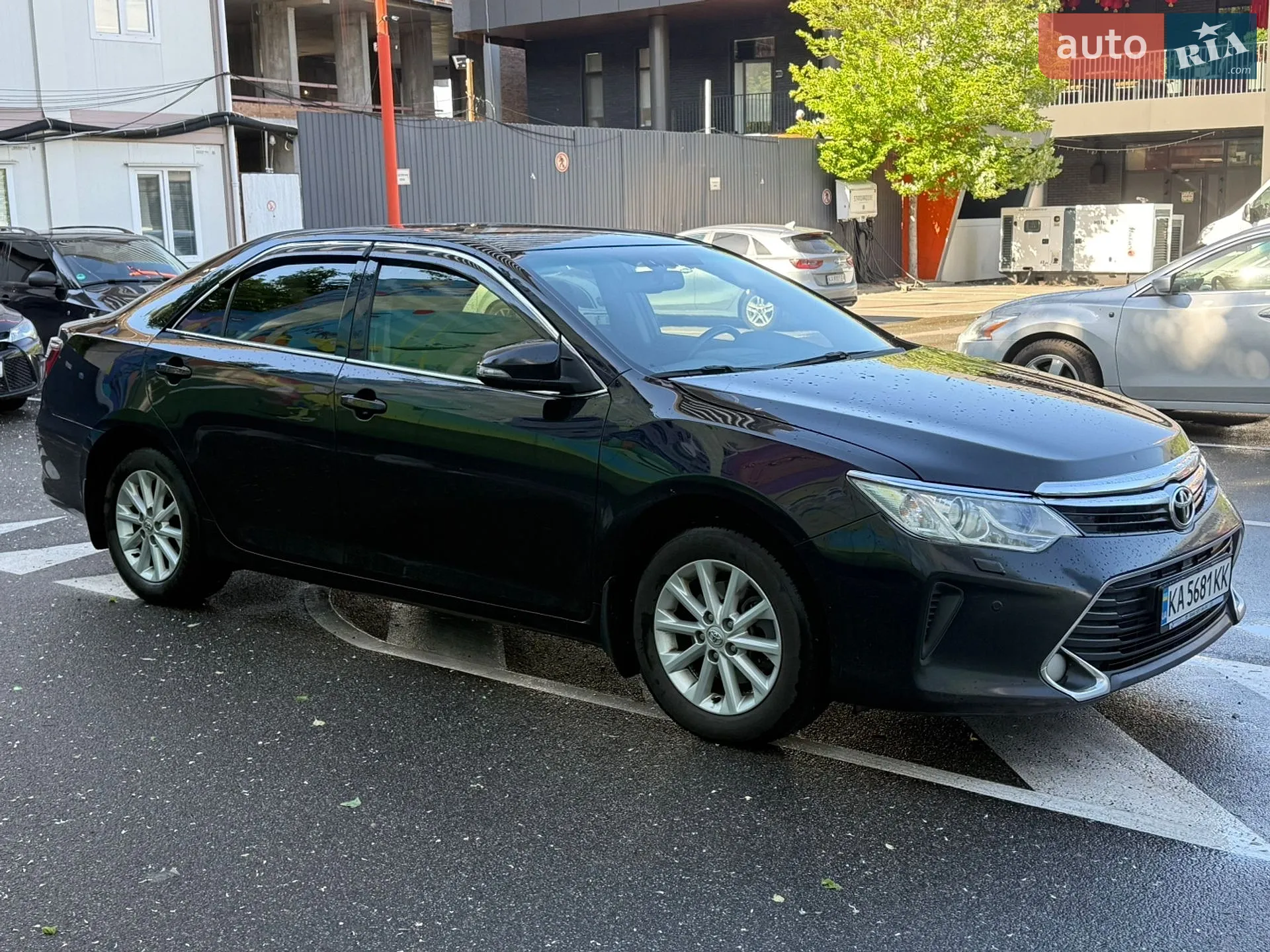 2016 Toyota Camry - мініатюра 2