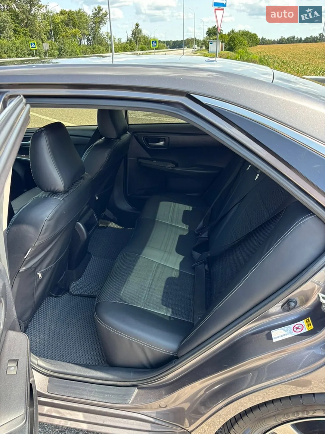 2015 Toyota Camry - мініатюра 10