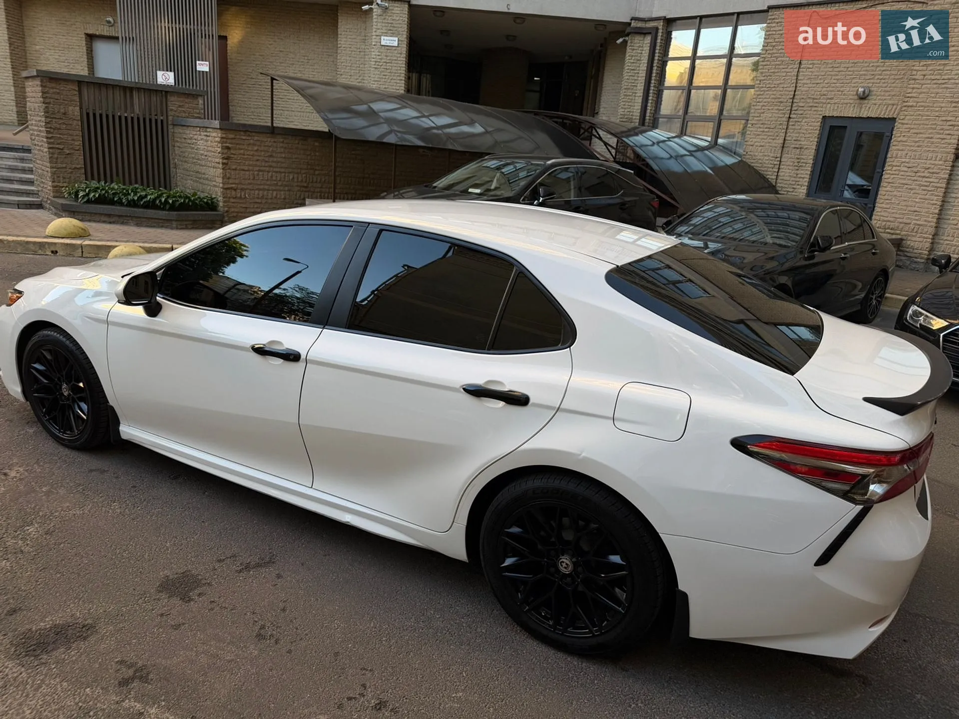 2018 Toyota Camry - мініатюра 2
