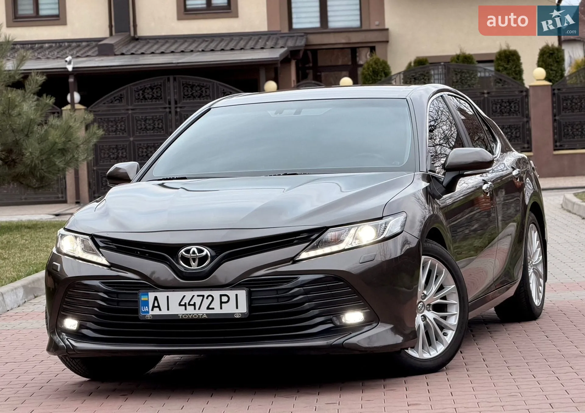 2017 Toyota Camry - мініатюра 3