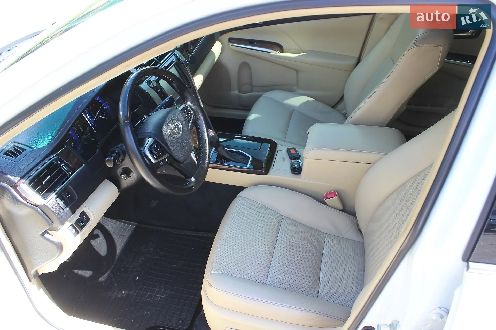2016 Toyota Camry - мініатюра 26