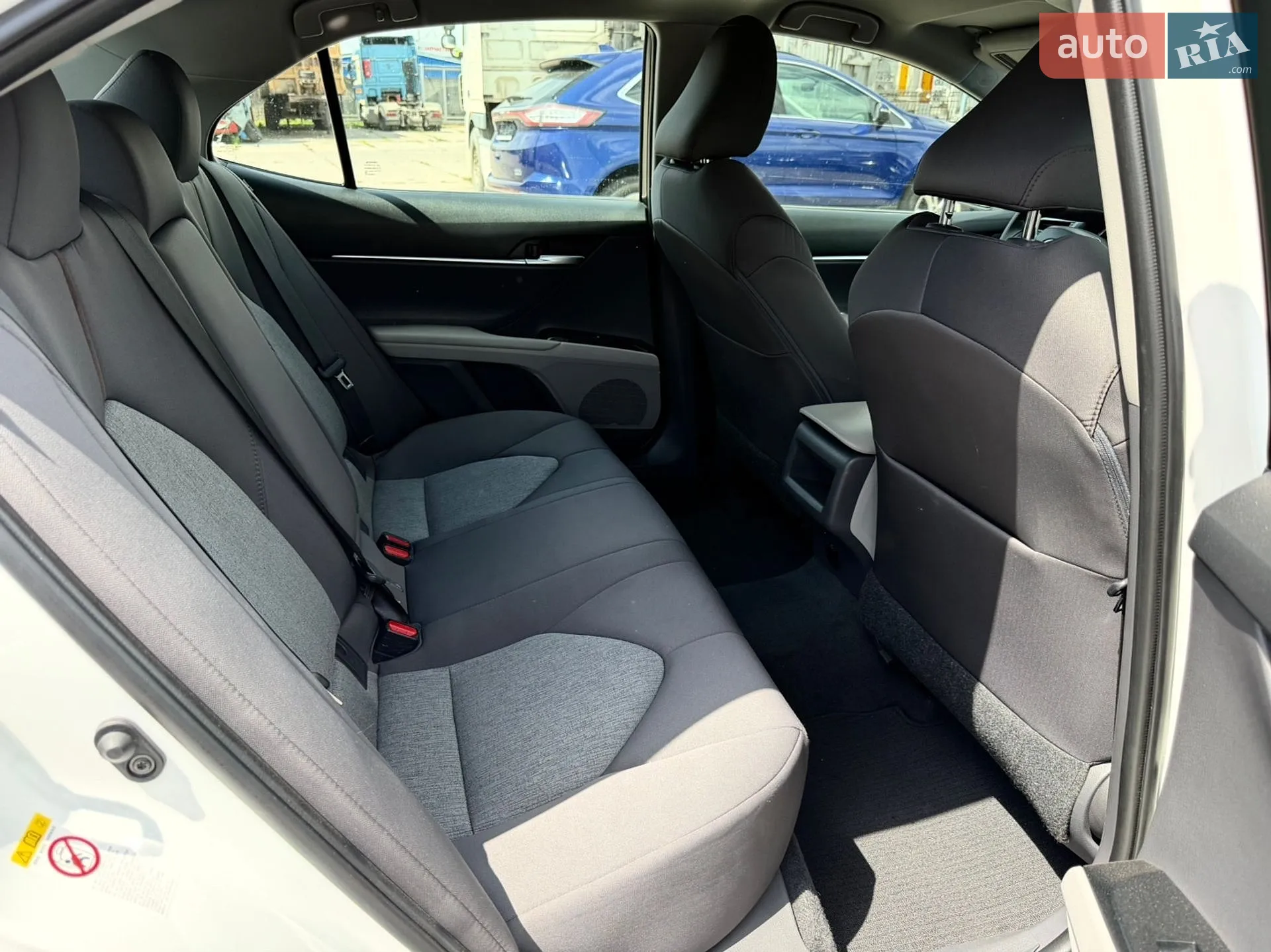 2018 Toyota Camry - мініатюра 23