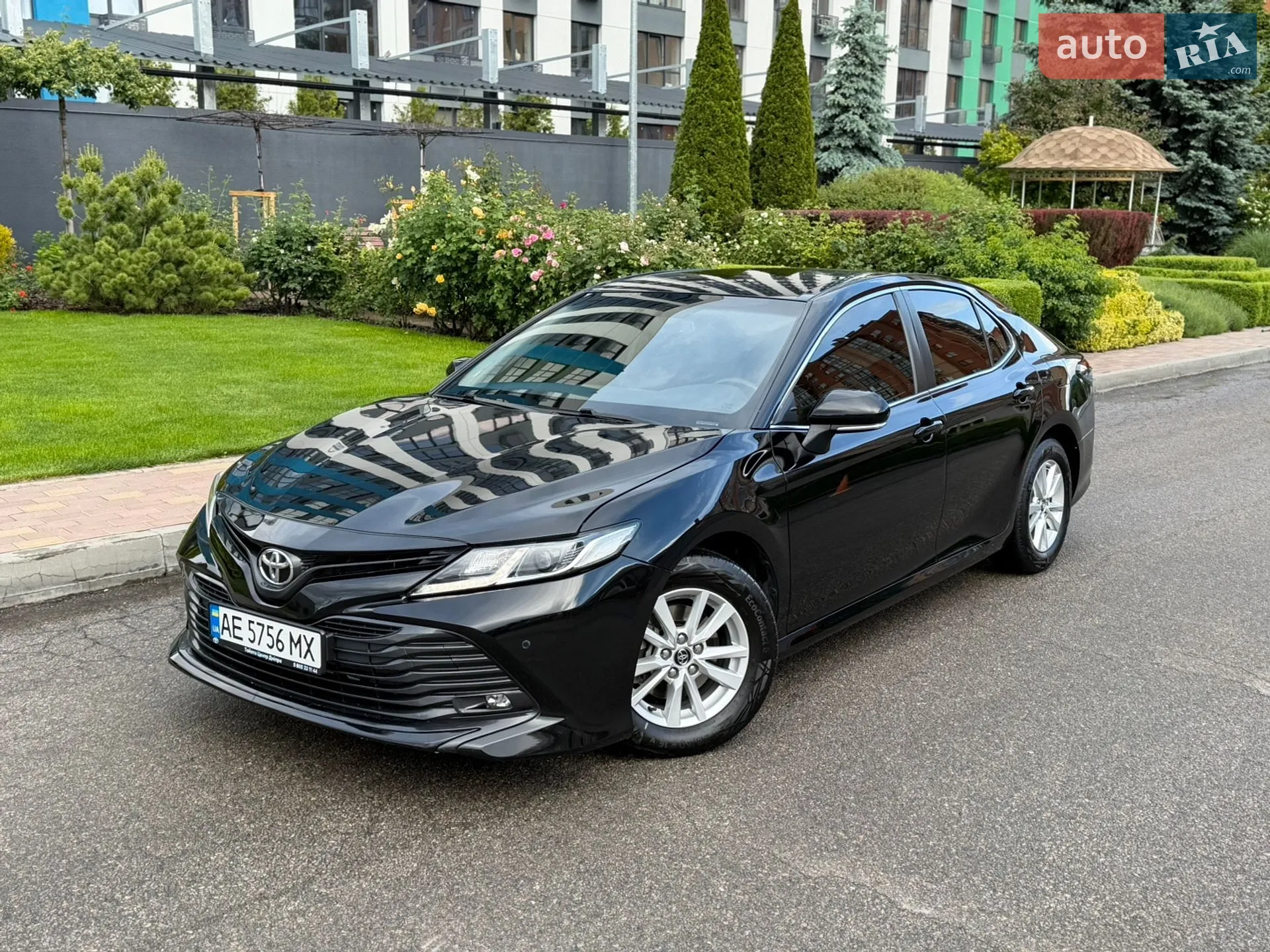 2018 Toyota Camry - мініатюра 2