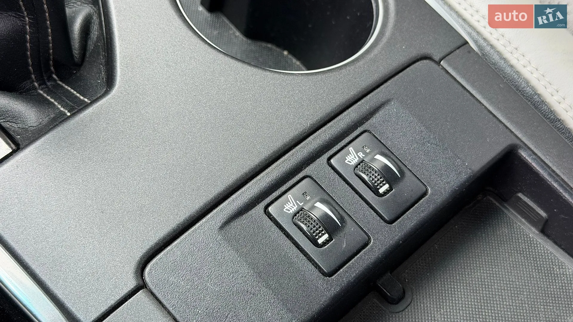 2014 Toyota Camry - мініатюра 33