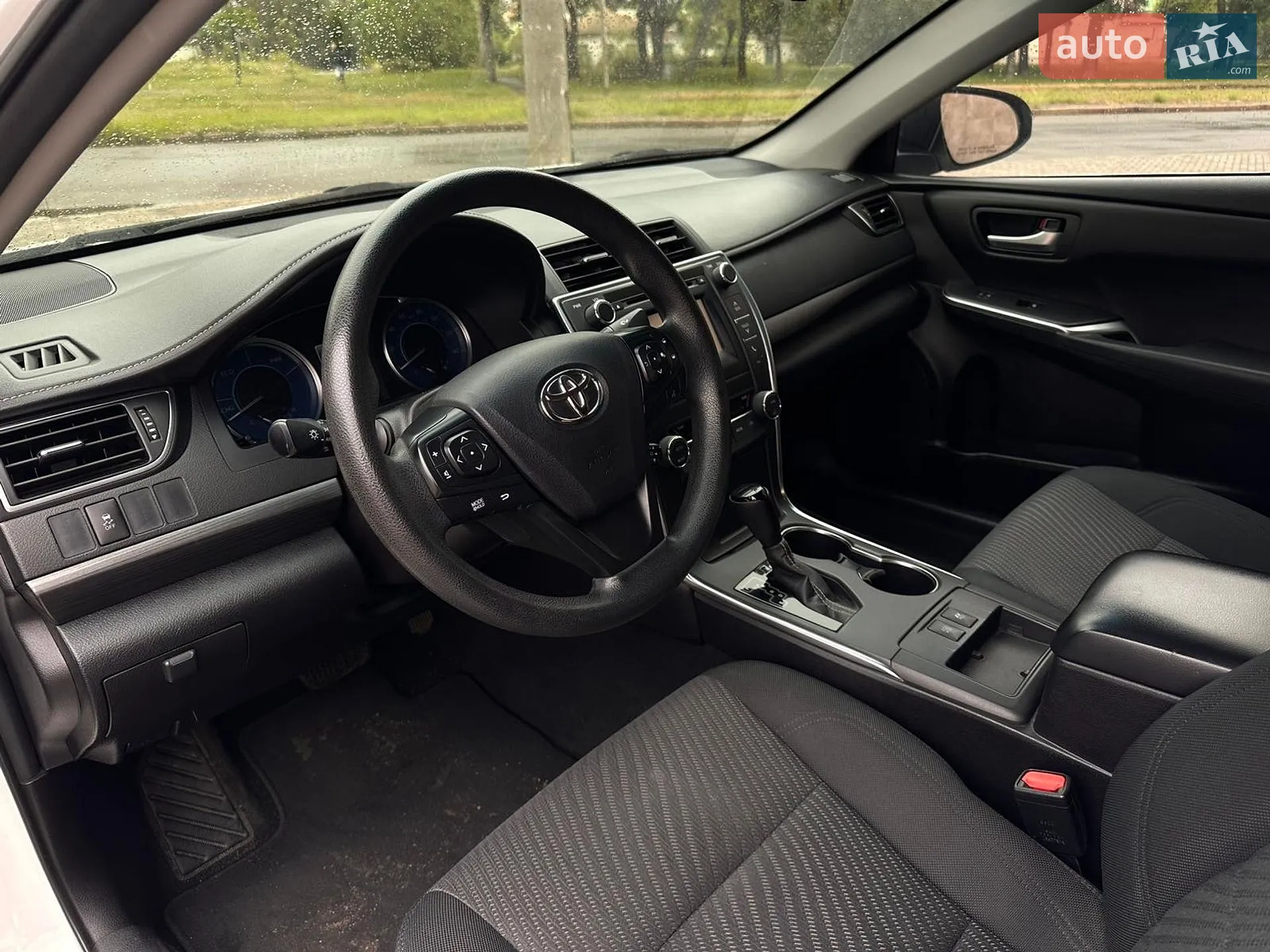 2016 Toyota Camry - мініатюра 16