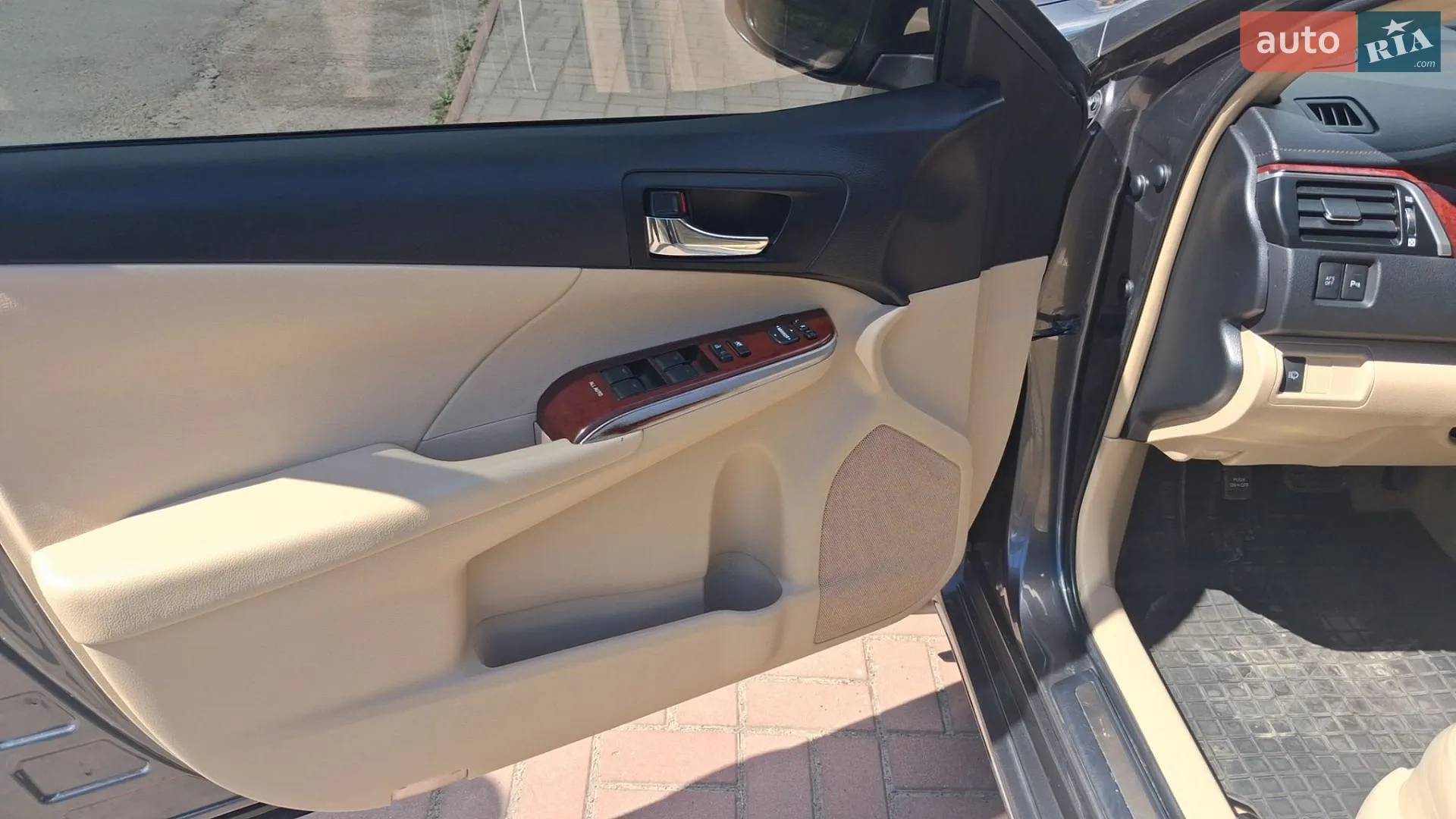 2011 Toyota Camry - мініатюра 18