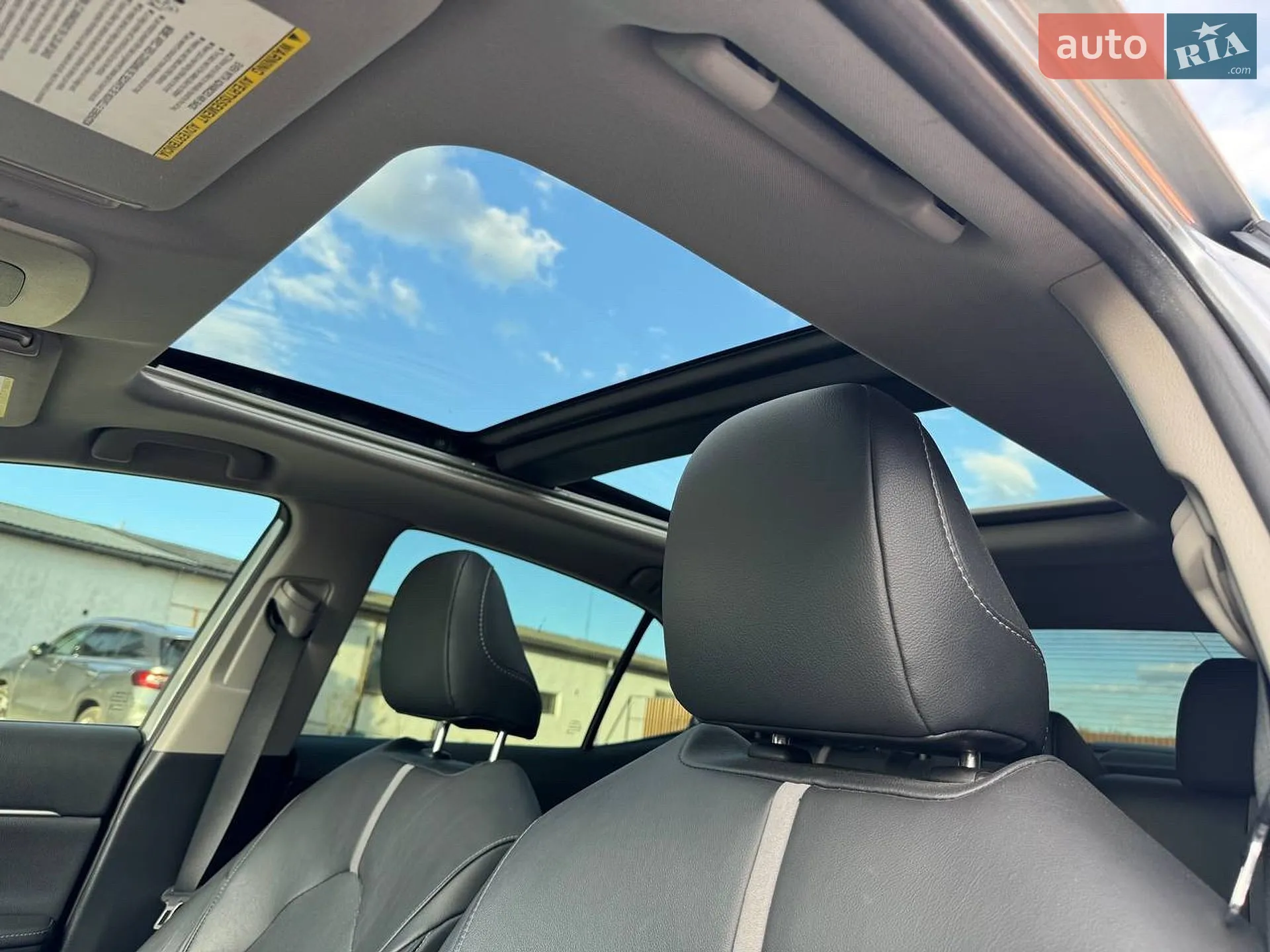 2019 Toyota Camry - мініатюра 10