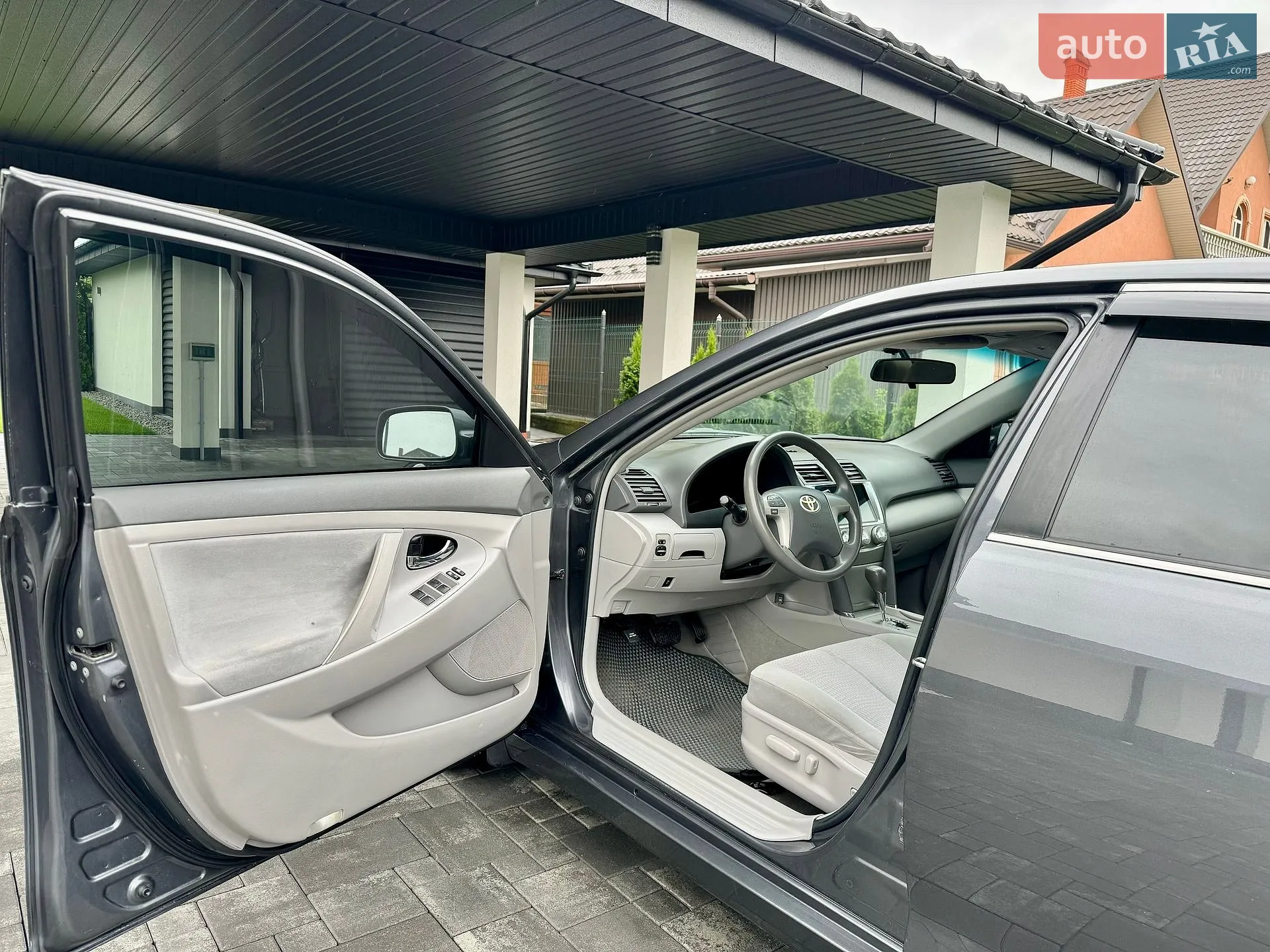 2010 Toyota Camry - мініатюра 18