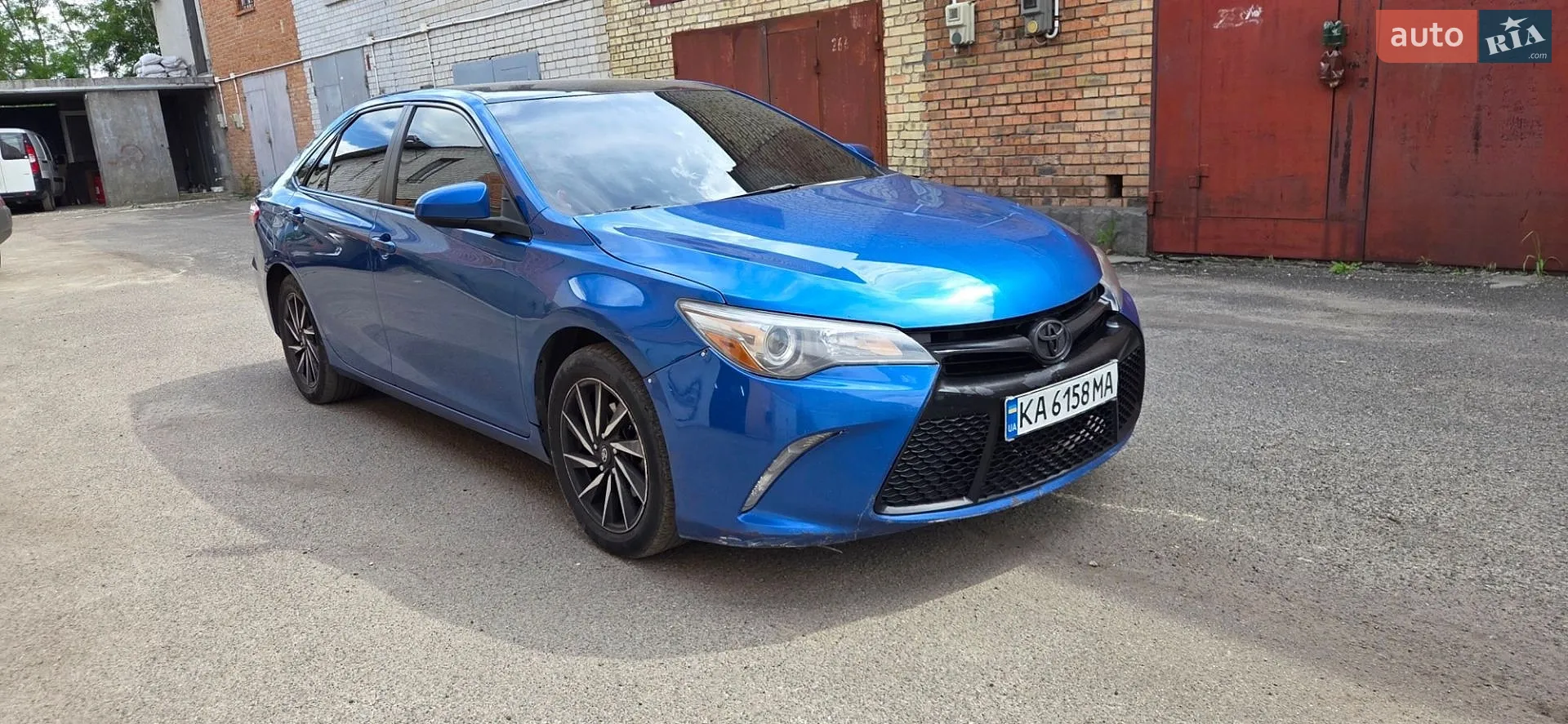 2017 Toyota Camry - мініатюра 2