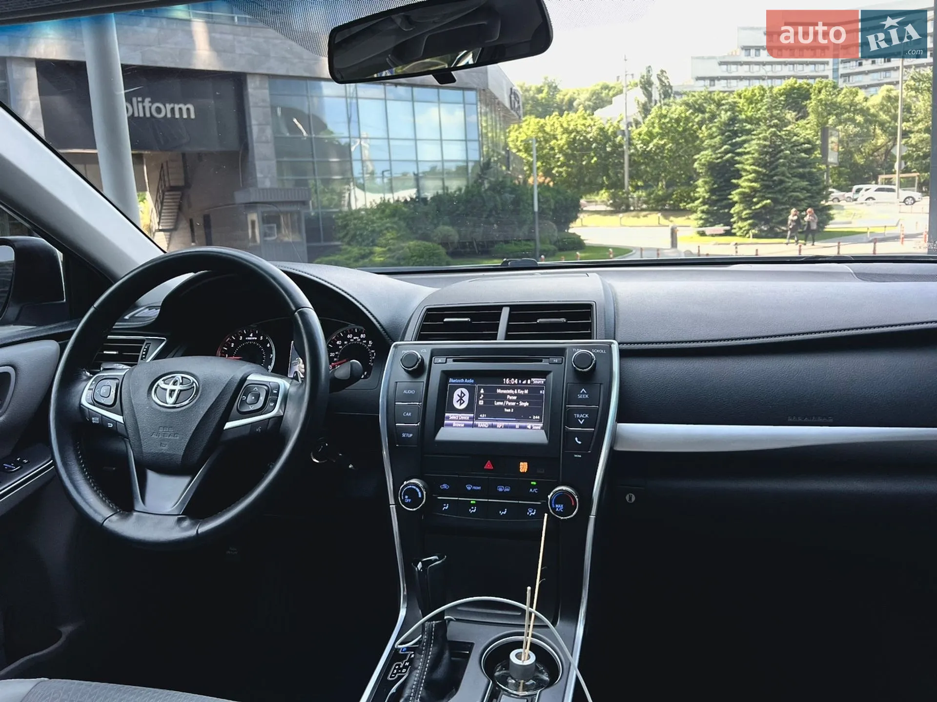 2015 Toyota Camry - мініатюра 23