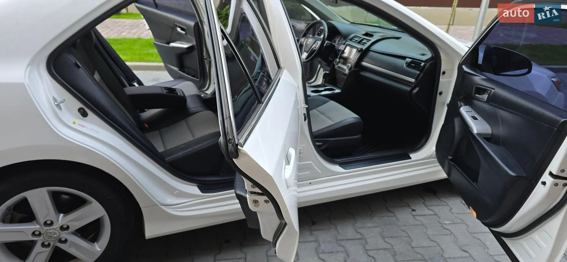 2012 Toyota Camry - мініатюра 11