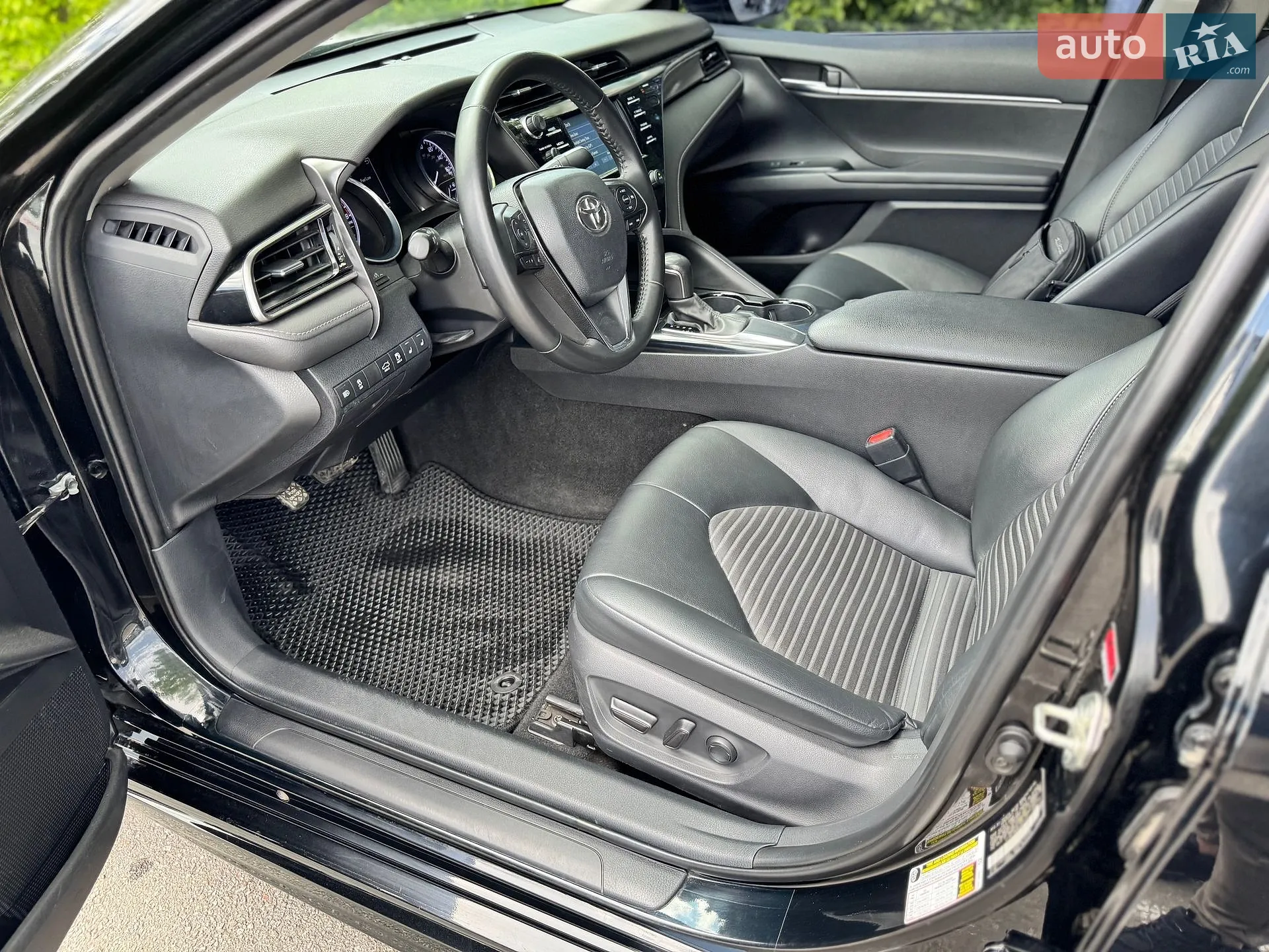 2019 Toyota Camry - мініатюра 13