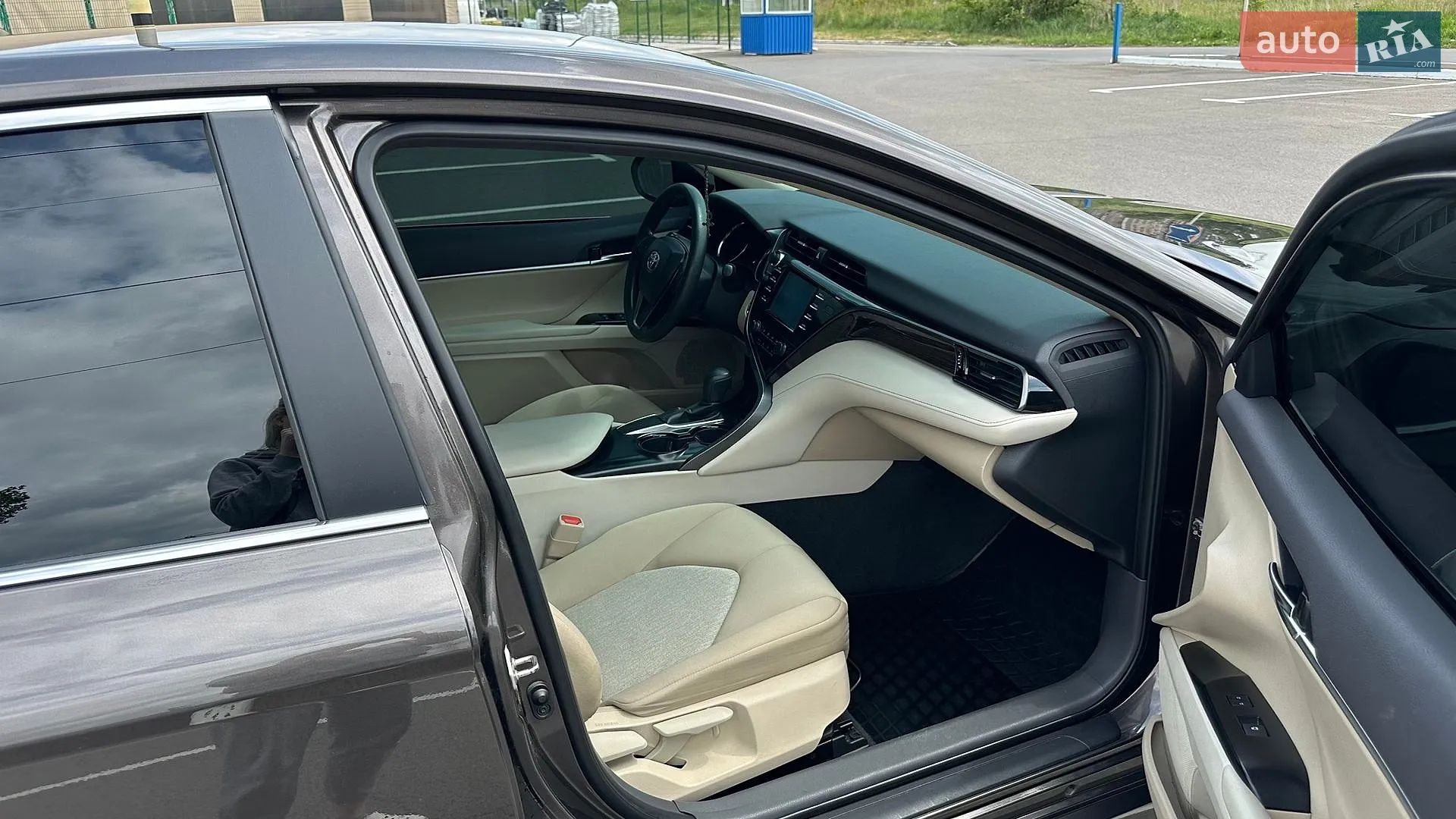 2019 Toyota Camry - мініатюра 16