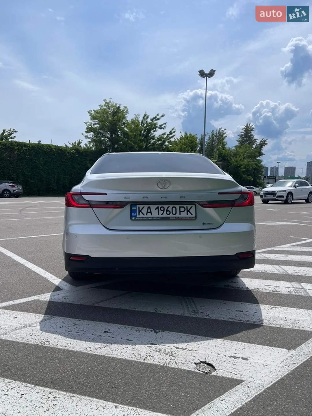 2024 Toyota Camry - мініатюра 8