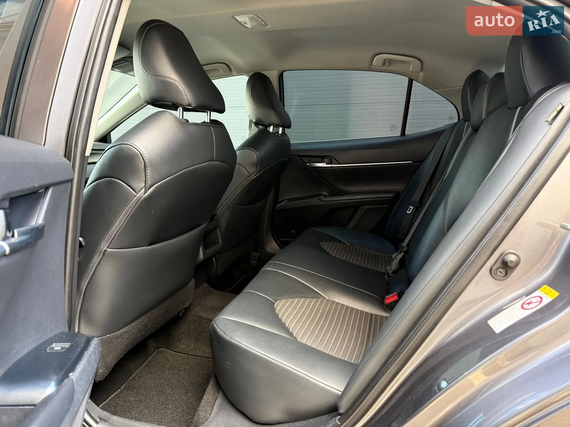 2019 Toyota Camry - мініатюра 17