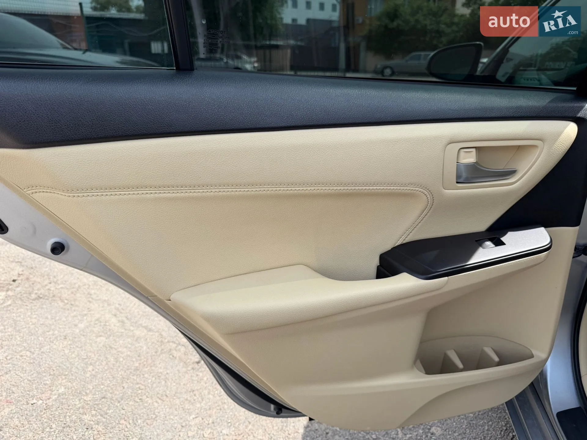 2017 Toyota Camry - мініатюра 22
