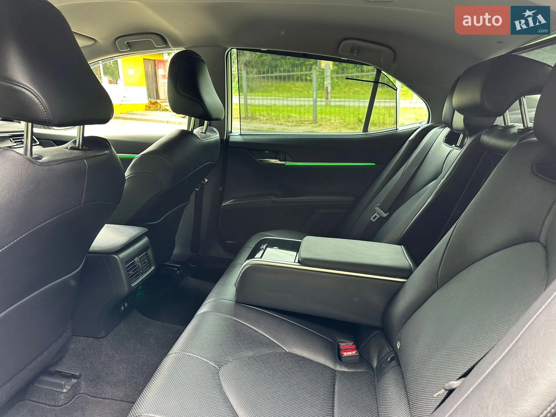 2021 Toyota Camry - мініатюра 28