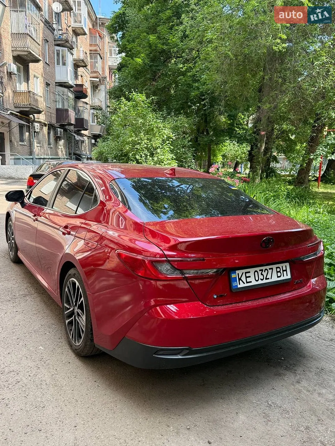 2025 Toyota Camry - мініатюра 2