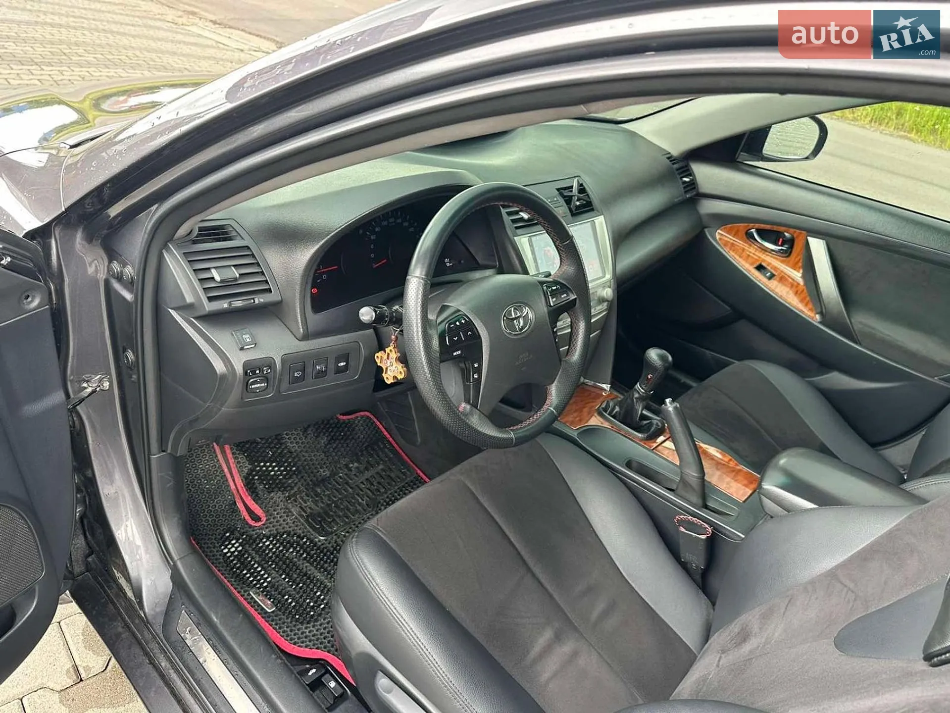 2010 Toyota Camry - мініатюра 11