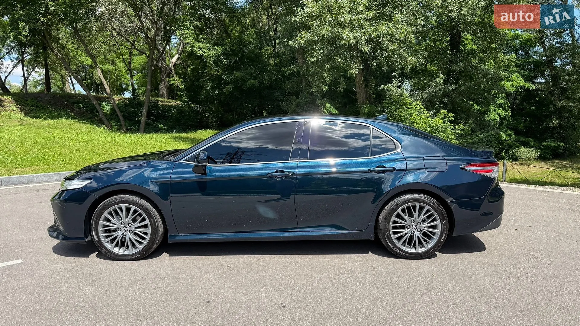 2020 Toyota Camry - мініатюра 12