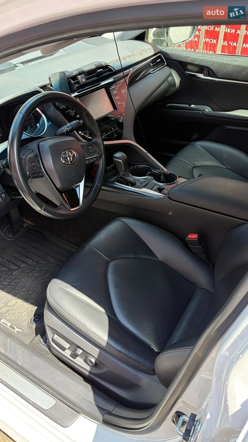 2019 Toyota Camry - мініатюра 6