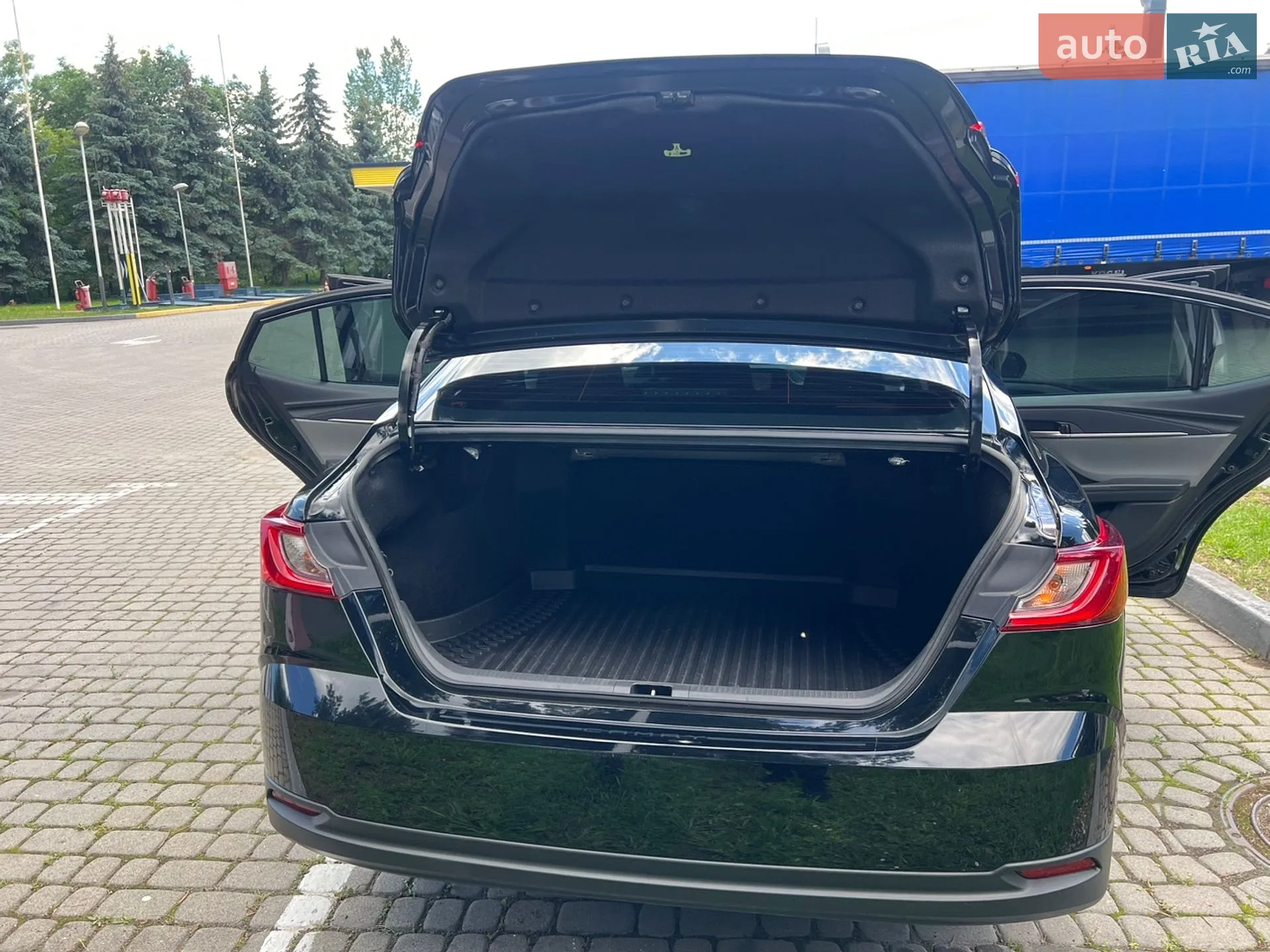 2024 Toyota Camry - мініатюра 18