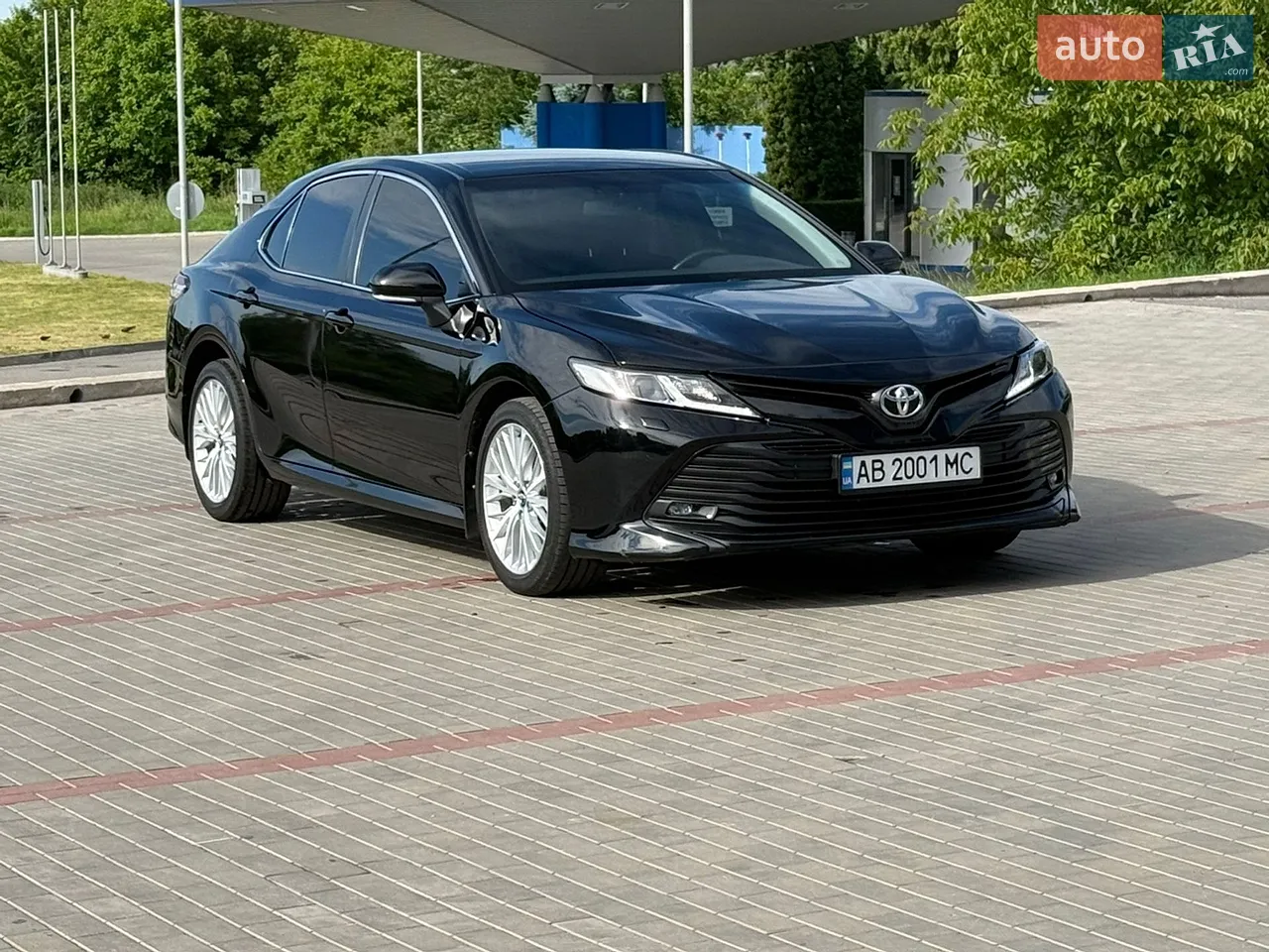 2017 Toyota Camry - мініатюра 19
